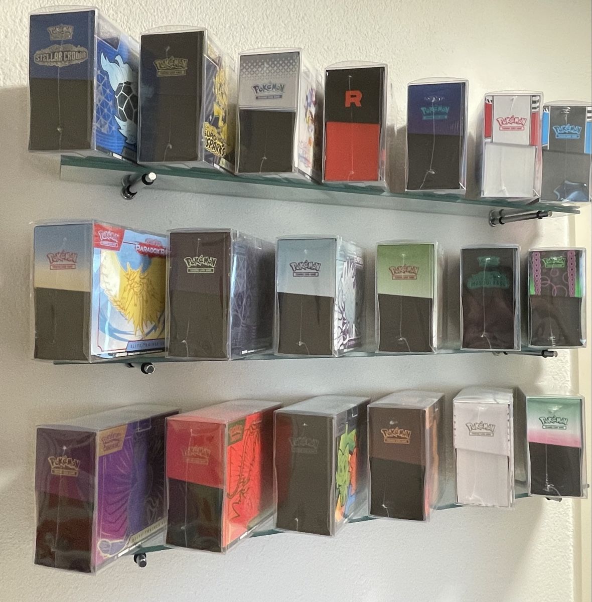 Pokémon Carte collezionabili: Pokémon ETB’s – Nuovo e nell'imballaggio originale da Biel/Bienne venduto da Pokebienne 1