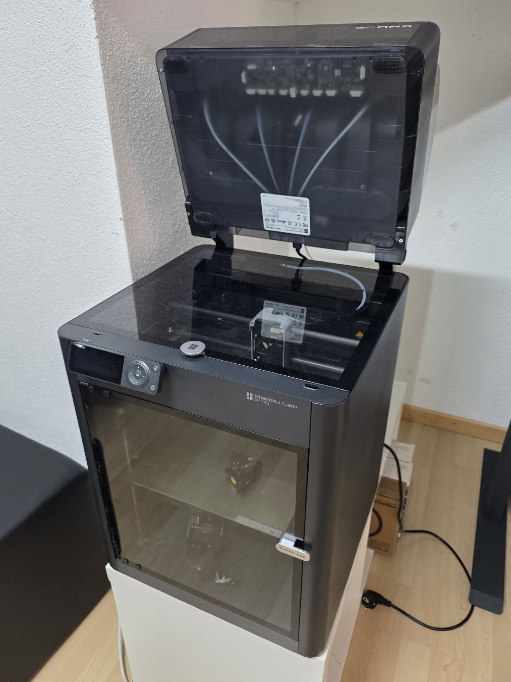 Bambu Lab Imprimante 3D: Bambu Lab P1S Combo AMS inkl. AMS Klapphalterung – D'occasion à Dübendorf par minawa7 2