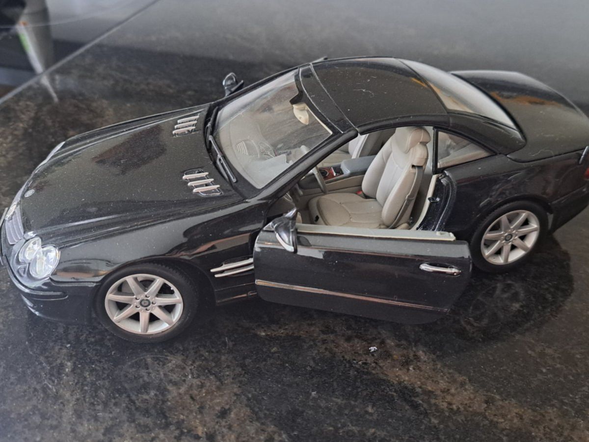 Mercedes-Benz Modellini d'auto: Mercedes SL 500 2002 1/18 – Usato da Schüpfen venduto da Sonata85 2