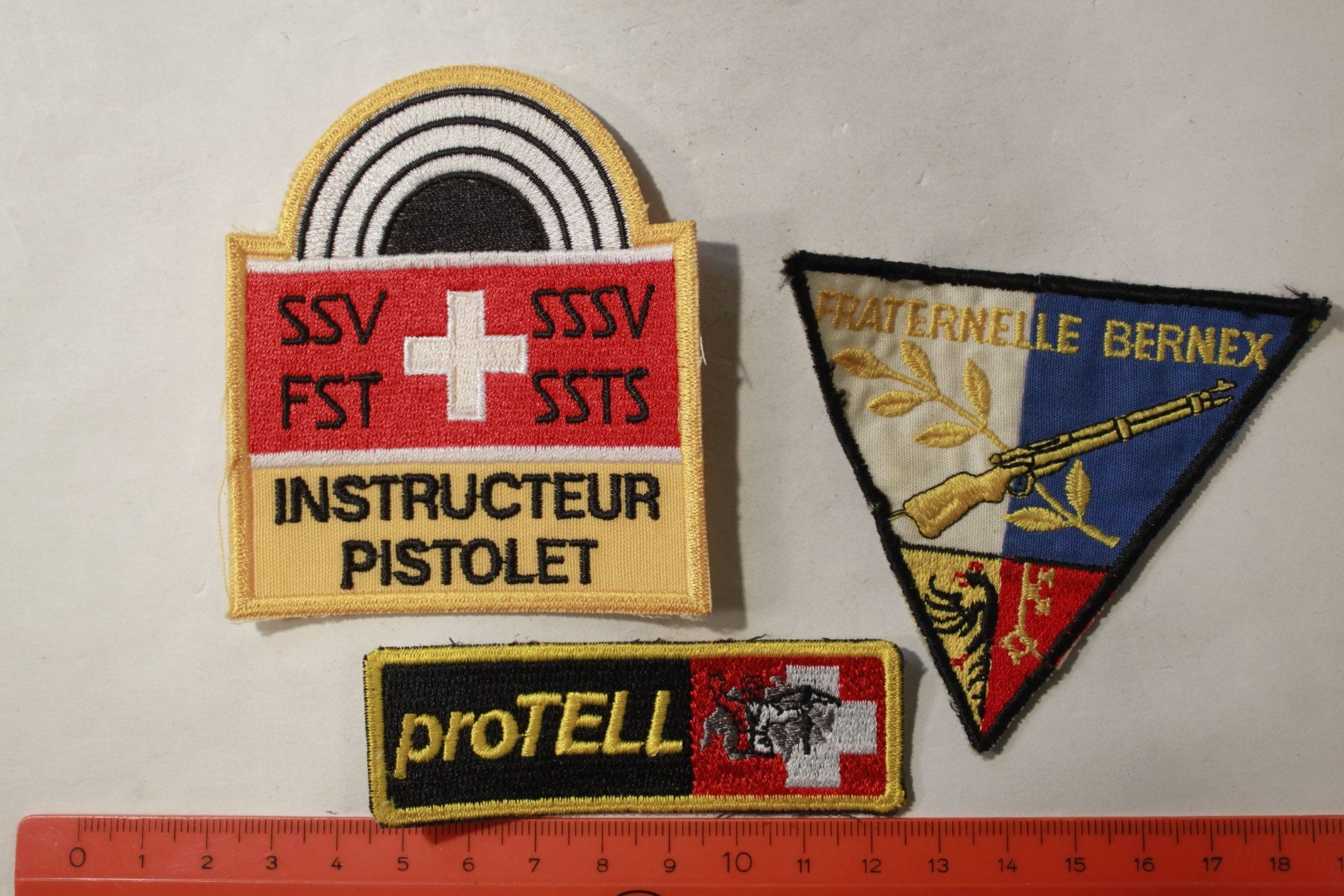 Schweizer Armee Patches: Badge tir suisse instructeur – Gebraucht aus La plaine von 762