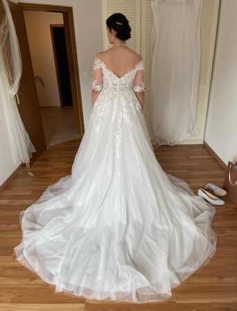 Hochzeitskleid Ivory A-Linie (gereinigt)