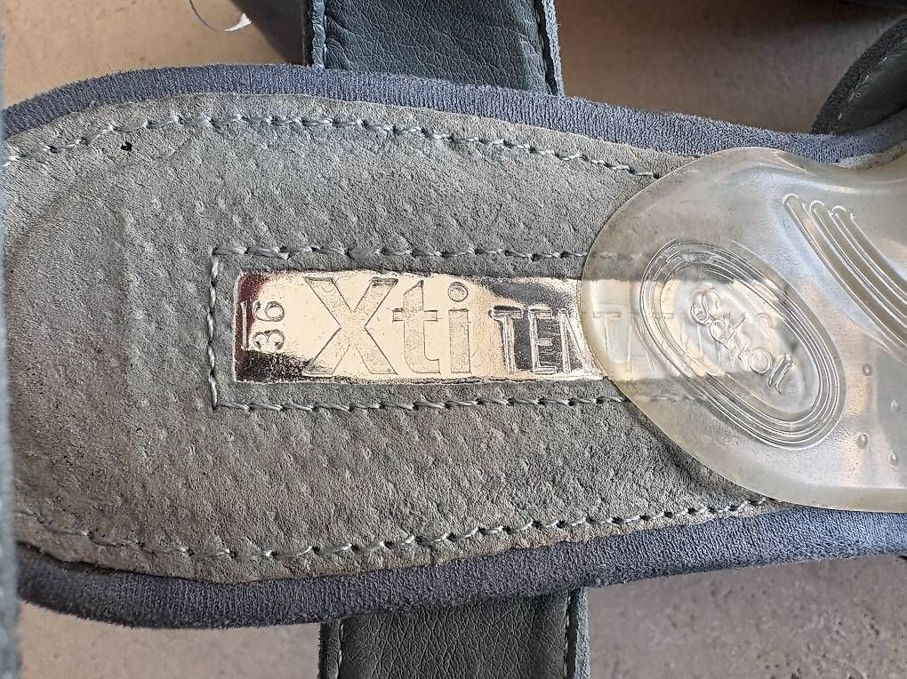 Damenschuhe: Hellblaue Sandalen Xti Gr. 36 – Gebraucht aus Willisau von ani_gtk8 2