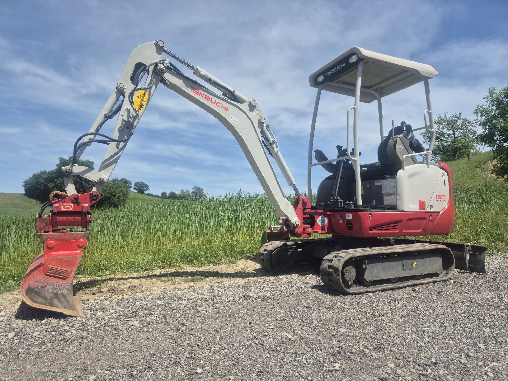 Takeuchi Excavateurs: Bagger Takeuchi TB 216 – D'occasion à Eriswil par Chrigu208