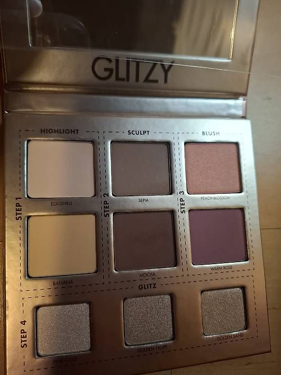 Make-up: Face Palette – Gebraucht aus Hochdorf von gal_w9hk 1