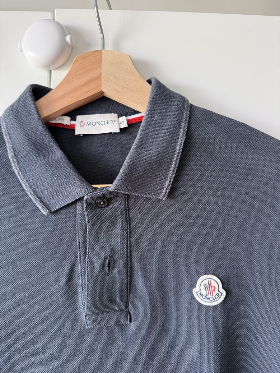 Moncler Pulls & Sweat-shirts: Moncler Pullover dünn – D'occasion à Thun par Noemjih 1