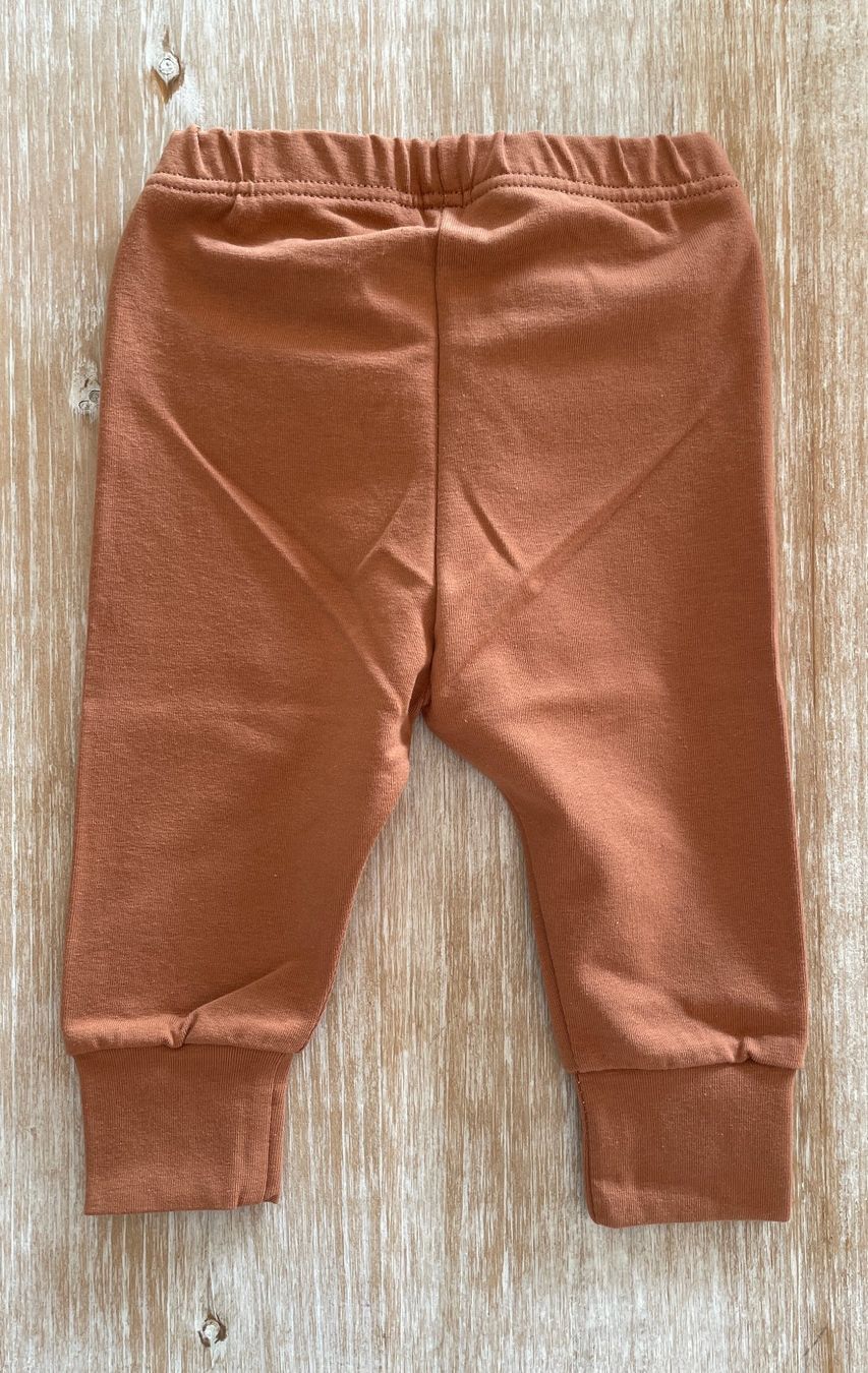 Pantaloni: Babyleggins rostrot, Grösse 56 – Nuovo e nell'imballaggio originale da Burgdorf venduto da Crown. 1