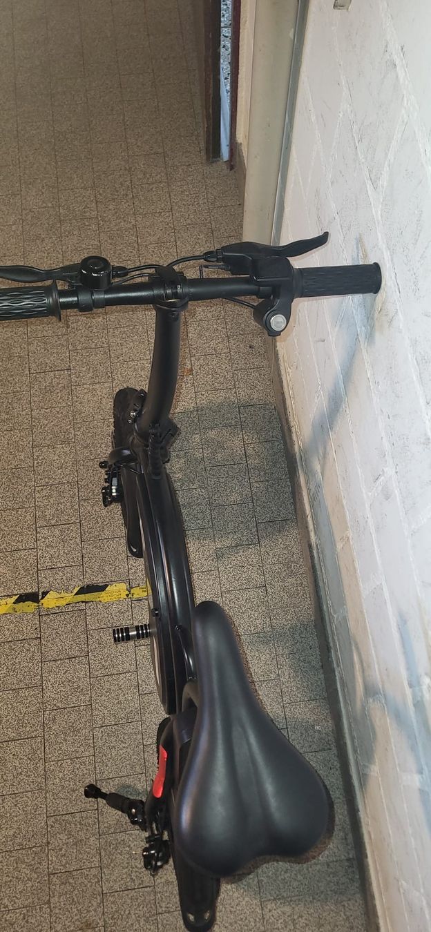 Mini Bikes: Hight tech mini Electric Scooter – Neu (gemäss Beschreibung) aus Lupfig von Vladikush 1