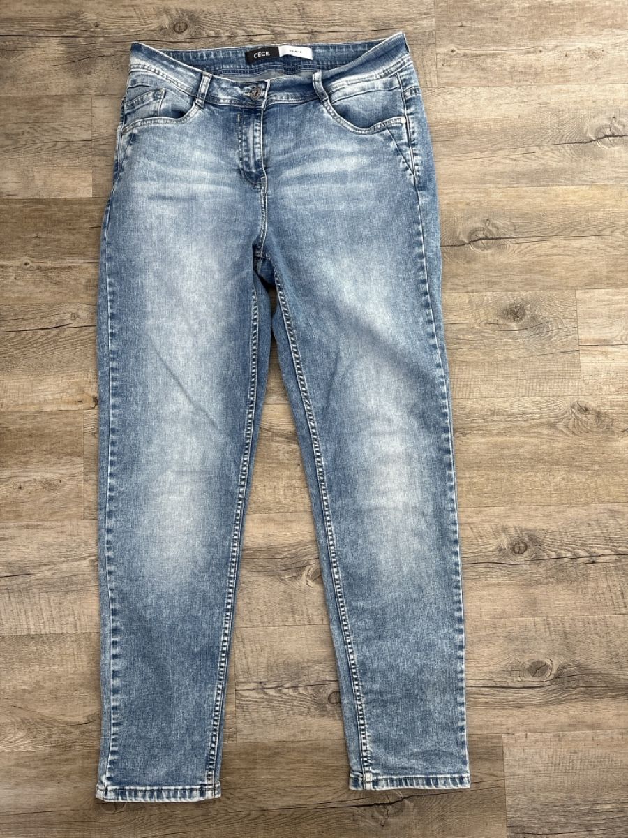 Cecil Jeans: Cecil Jeans Gr.30 – Usato da Goldach venduto da Zwirbel22
