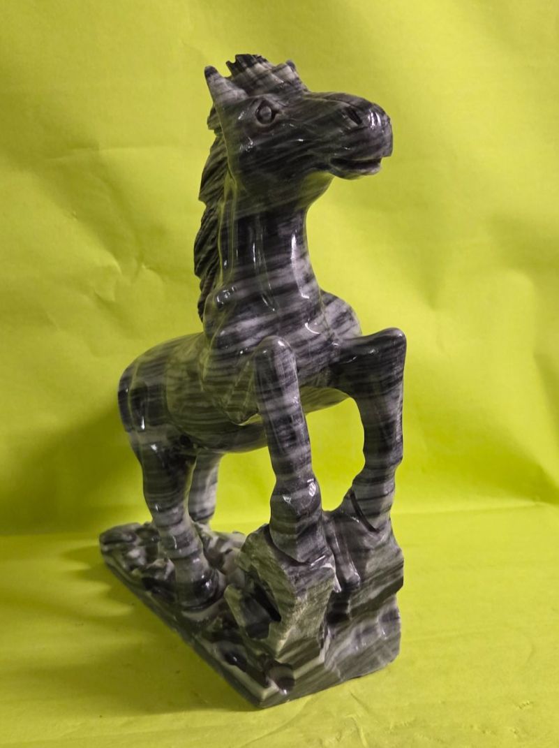 Sculture & Statue: Pferd 35cm aus Marmor – Nuovo (secondo la descrizione) da Roggliswil venduto da Mabelco 2