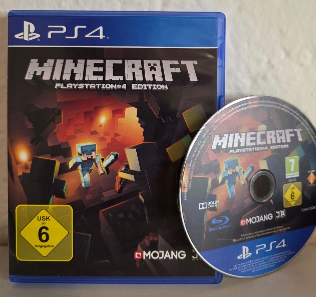 Sony Giochi: Minecraft PlayStation 4 Edition Game - PS4/PS5 – Usato da Ehrendingen venduto da bubulence