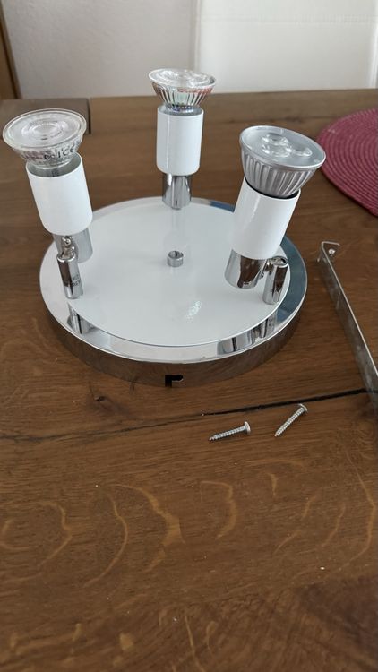 Lustres & lampes de plafonds: 4 Deckenlampe mit 3 Spot – D'occasion à Köniz par Flor016