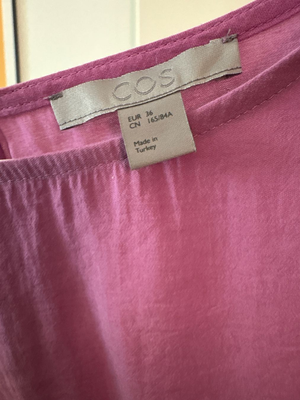 Cos Chemisiers: COS-Bluse mit gerafften Details – D'occasion à Zürich par bbbggg 2