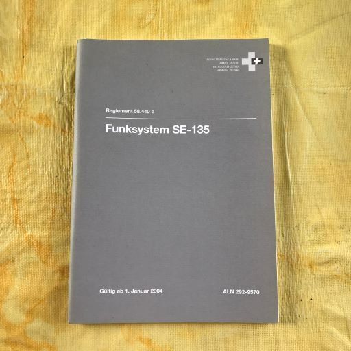 Schweizer Armee Stichwaffen: REG. 583.440D FUNKSYTEM SE-135 – Gebraucht aus Ostermundigen von wini63