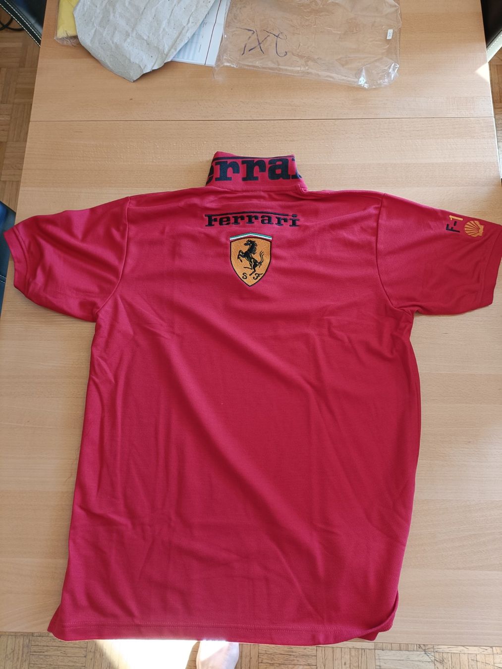 Magliette Polo: Ferrari Poloshirt XL – Nuovo e nell'imballaggio originale da Escholzmatt venduto da Lagano 2