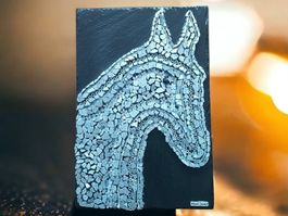 Pferd Schieferbild in Schwarz Silber. Aufwändige Handarbeit