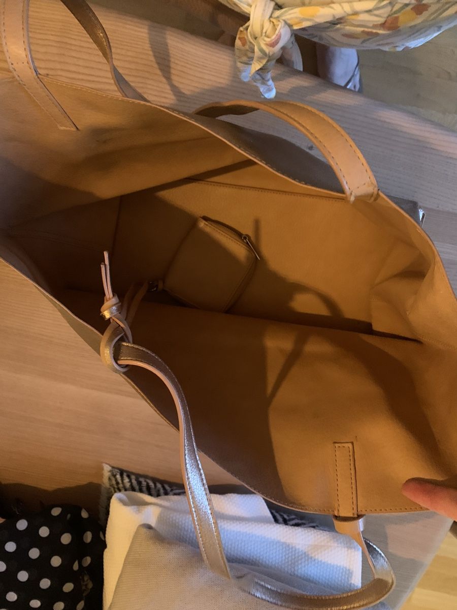 Borse da donna: Gold Leather Tote Bag – Usato da Zürich venduto da ama_k88c 2