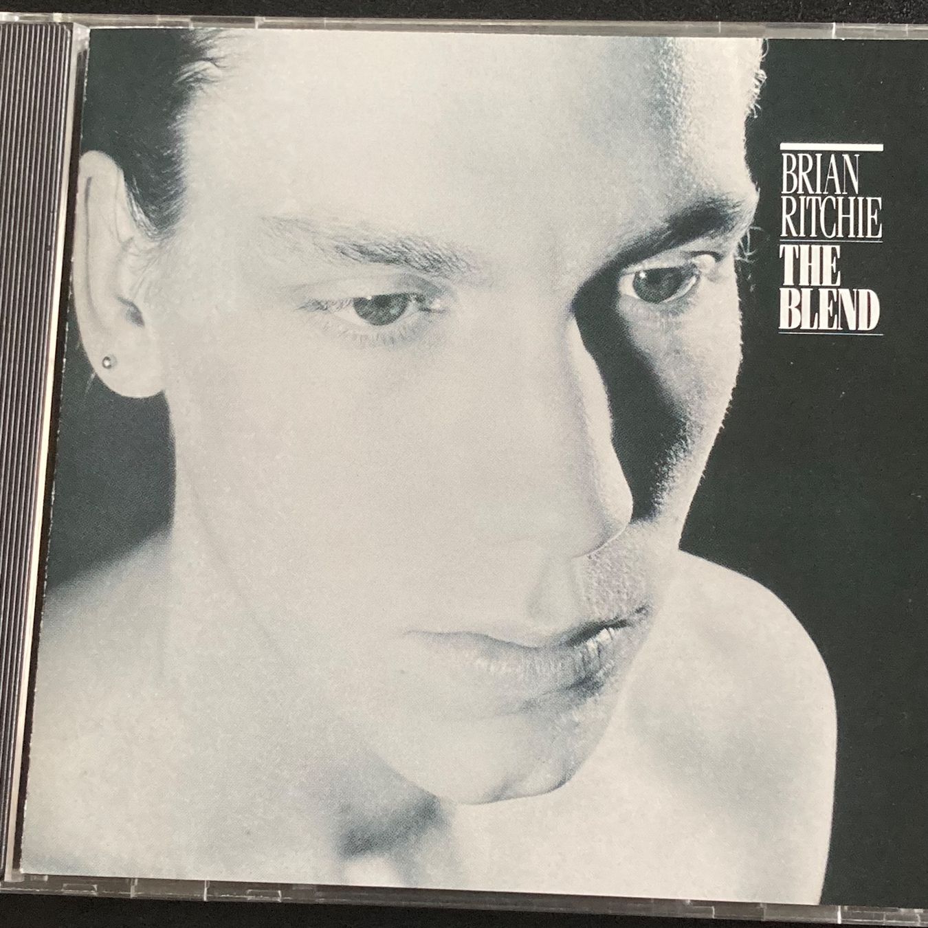 CD: Brian Ritchie - The Blend | Violent Femmes – Usato da Bern venduto da Ntsamina