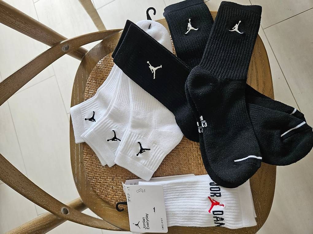 Calze: Jordan Socken Gr.42-46 – Usato da Oberentfelden venduto da pun_d7vt 1