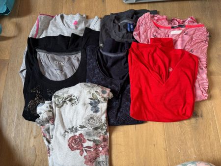 7 Oberteile langarm Gr. 40/42 M/L