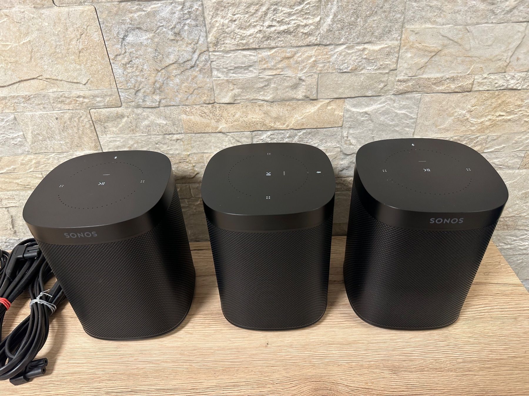 Sonos Lautsprecher: Sonos One Gen 2 - Smarte Lautsprecher - Top Zustand! Schwarz – Gebraucht aus Othmarsingen von daisy18 5