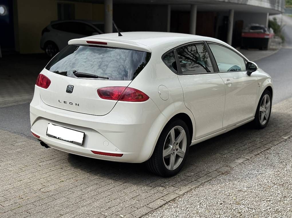 Autos: SEAT Leon 1. 8TFSI Ab MFK – D'occasion à Oberurnen par glarner_bmw 1