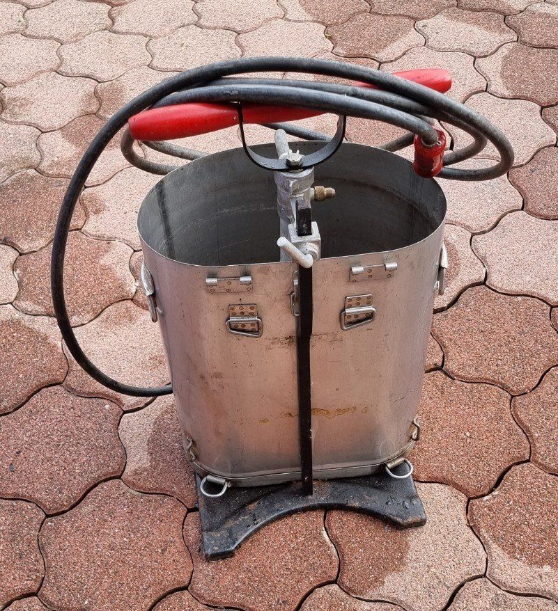 Alle Werkzeuge: Handspritzapparat Oldtimer – Gebraucht aus Zuzgen von ricard11