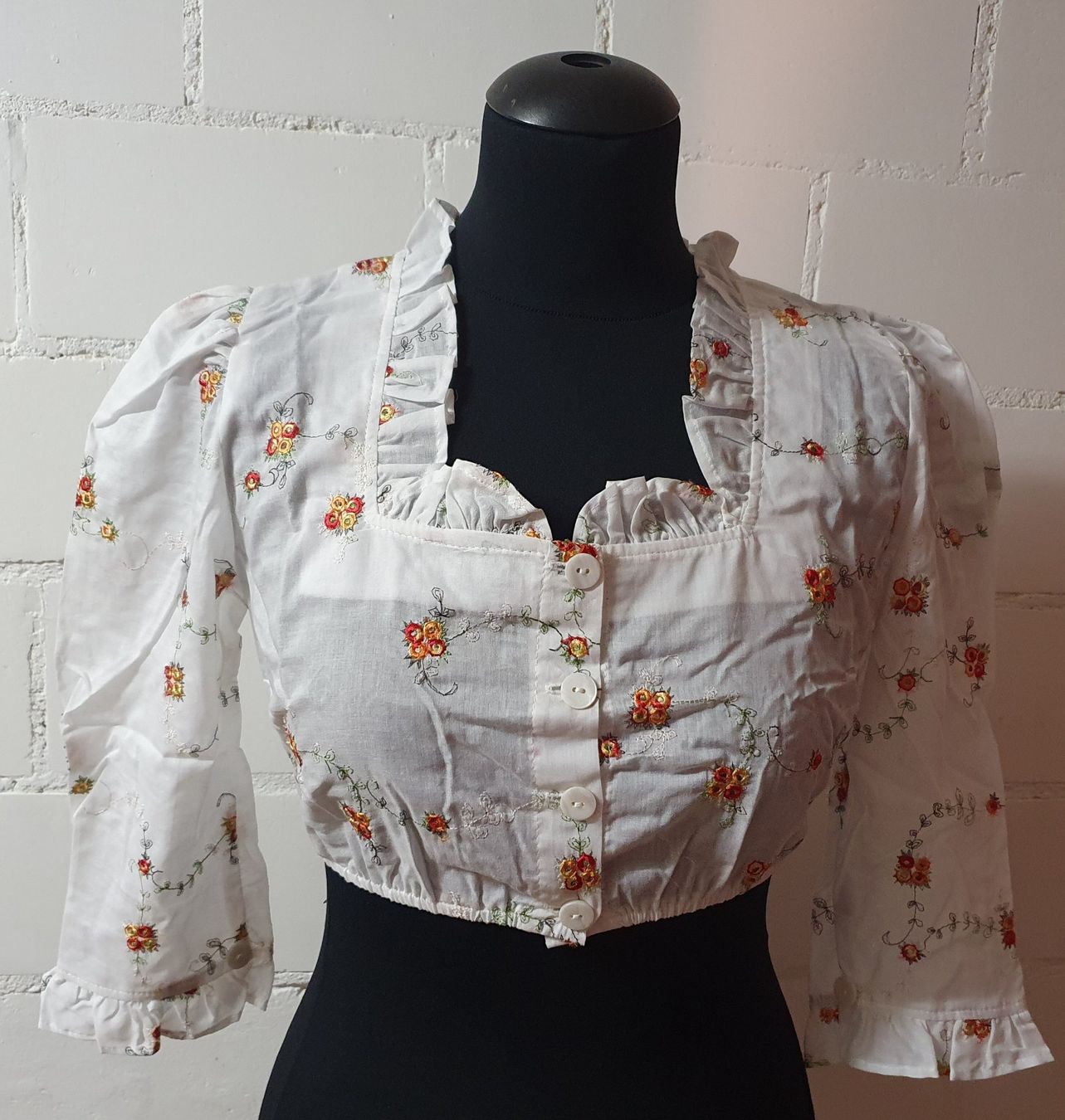 Camicette: Neu: "Pierre Marcel" / Dirndl Bluse Gr. 34 /  BW - Leinen – Nuovo (secondo la descrizione) da Muri AG venduto da Edlerweiss
