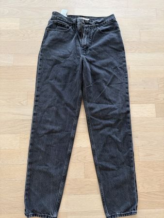 Levi’s 80s Mom Jeans Schwarz/Grau Gr. 27 – High Waist