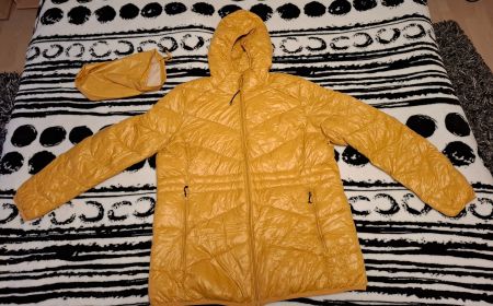Leichte Steppjacke dunkelgelb gr.48 mit Beutel