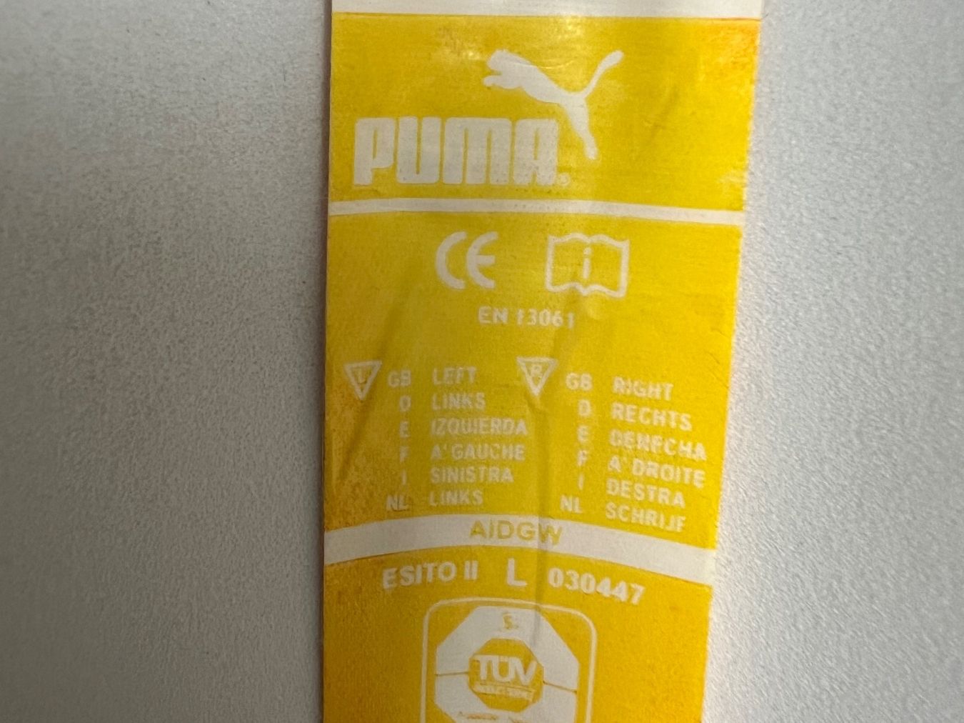 Puma Schutz & Schoner: PUMA ® Esito Schienbeinschoner – Gebraucht aus Riva San Vitale von anouky01 1