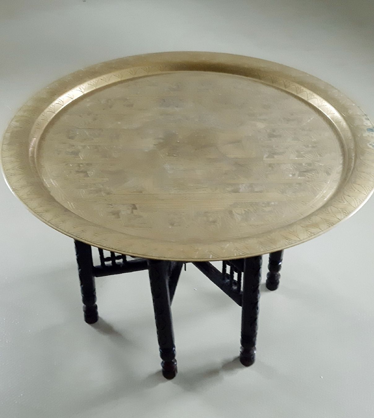 Tische: Orientalischer Tisch  -  Messing  -  Vintage?  - D 70/H 48cm – Gebraucht aus Tagelswangen von BrigittaC01 1