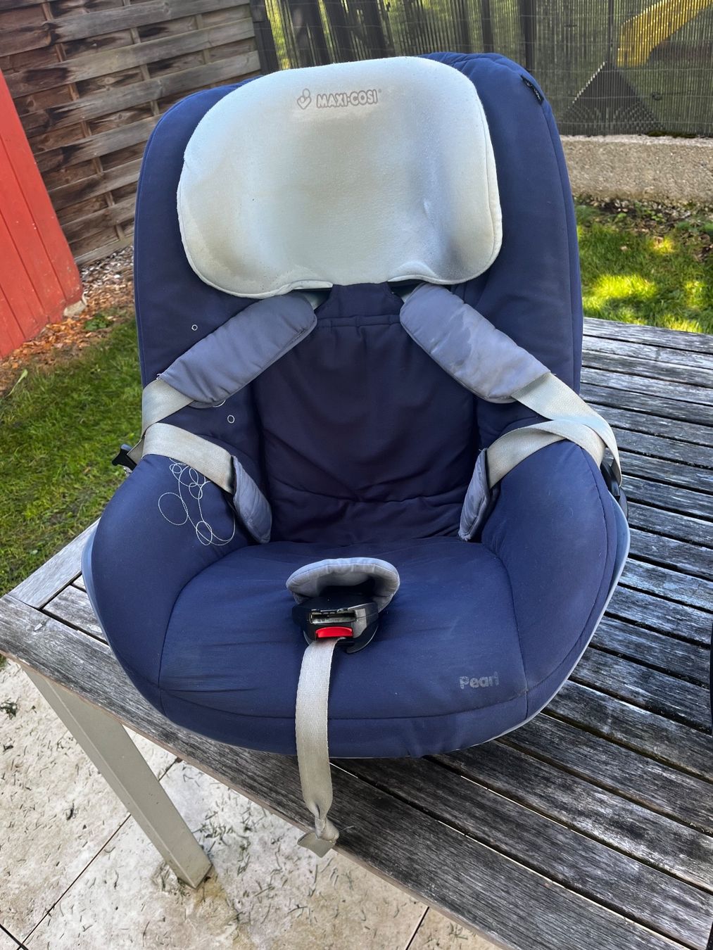Seggiolini per auto: Isofix Station und Pearl Sitz (fast gratis!!!) – Usato da Hochdorf venduto da Forestgreen 1