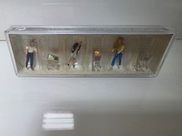 Preiser Figuren Kunden mit Einkaufswagen H0 1:87 10488