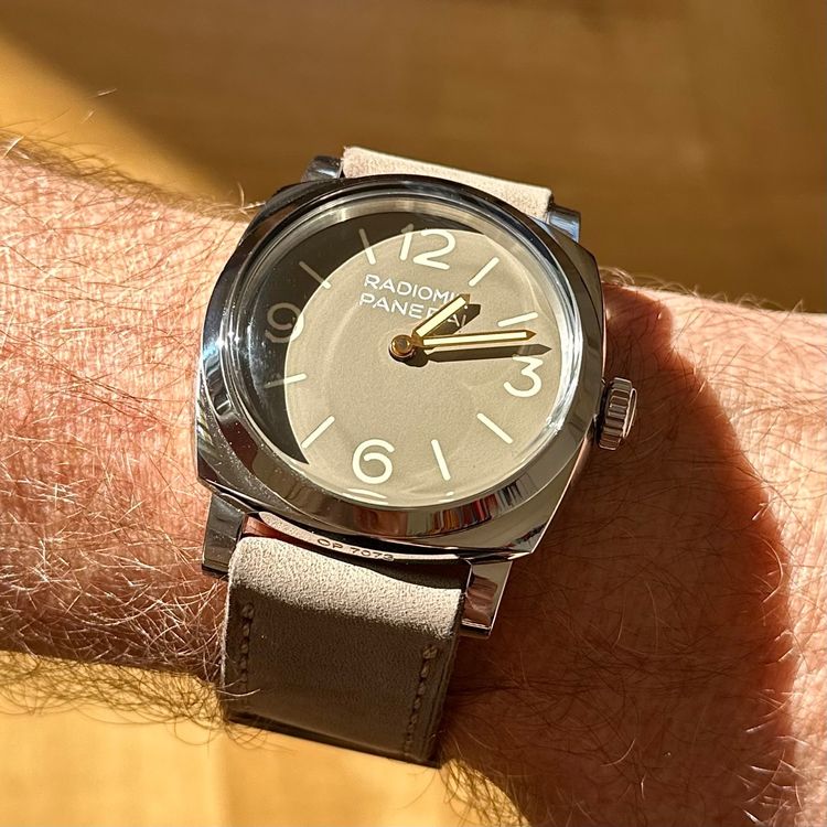 Magnifique Panerai Radiomir 1940 Days PAM00662 (Gebraucht) in