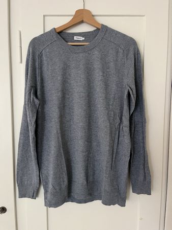 Grauer Merino Pullover