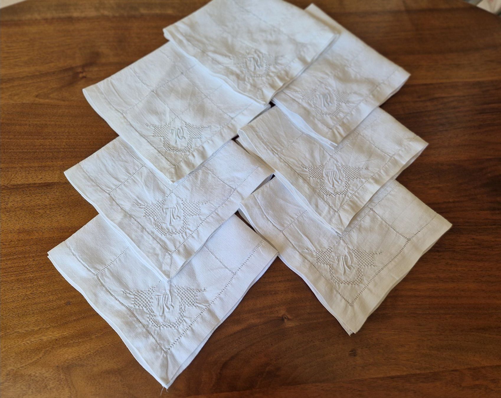 Biancheria da letto: 7 Leinen Servietten weiss mit Monogramm – Usato da Bern venduto da Antikbatik