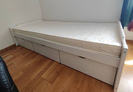 Jugendbett mit Schubladen inkl. Rost und Matratze
