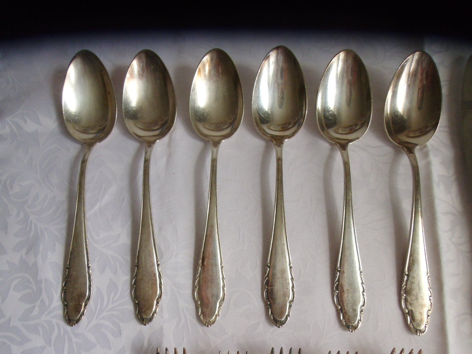 Set di posate: Besteck versilbert Wellner 90/45   18 - teilig – Usato da Walenstadt venduto da Pluisa 1