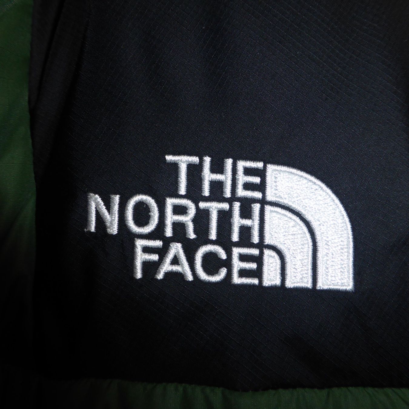 North Face Giacche: Daunenjacke THE NORTH FACE, Gr. M – Usato da St.Gallen venduto da regenbogen5 2