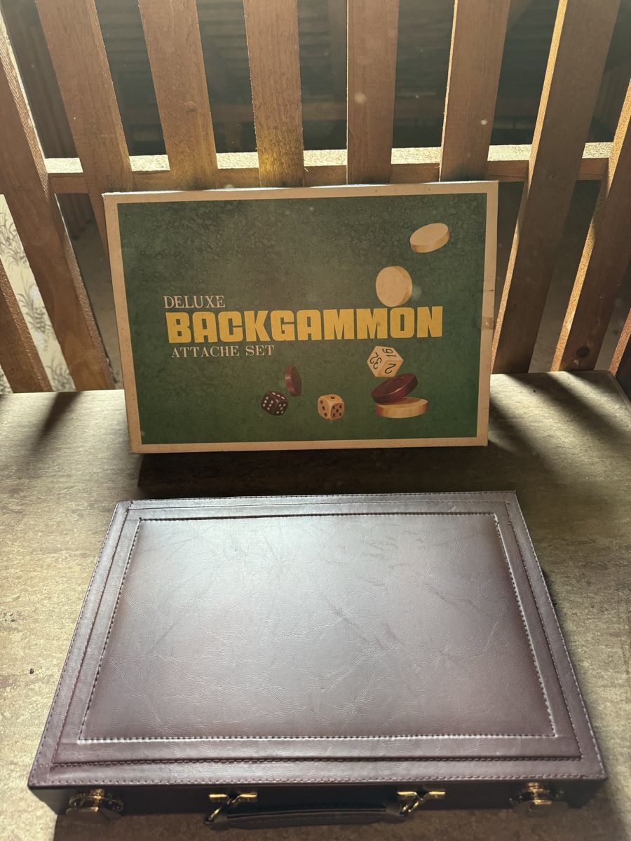 Jeux: Backgammon deluxe Set – Neuf avec emballage d'origine à Aadorf par dem_d5zc