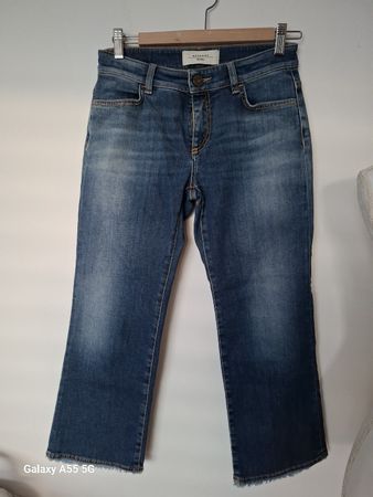 Jeans court Weekend MaxMara, taille 34, coupe actuelle👖