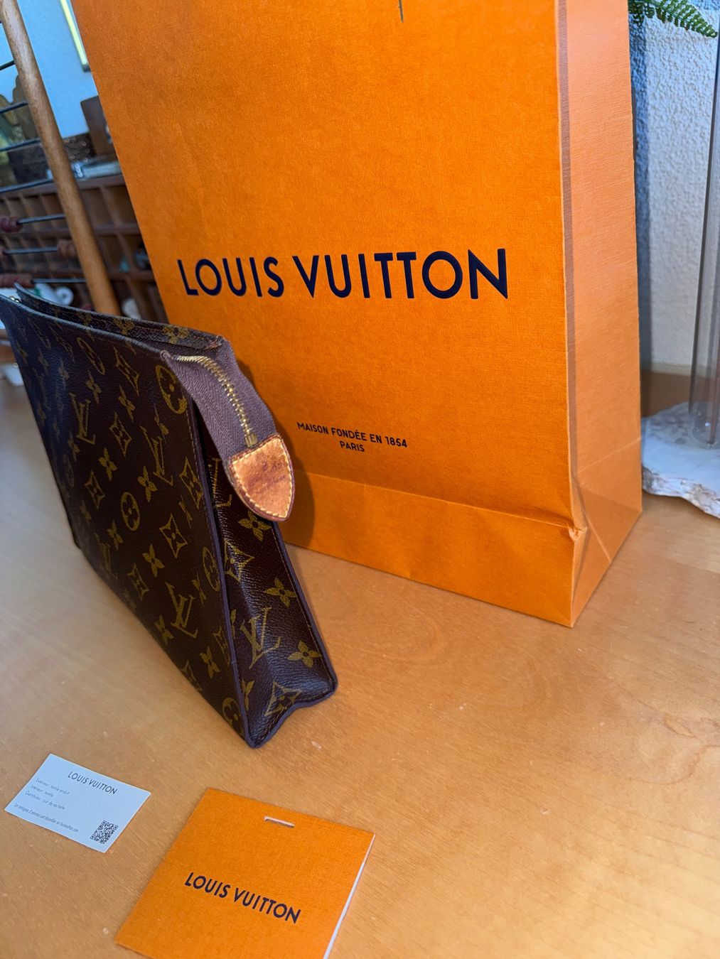 Louis Vuitton Sacs: Louis Vuitton Toiletry Pouch – D'occasion à Buch am Irchel par Pukpan_99 4