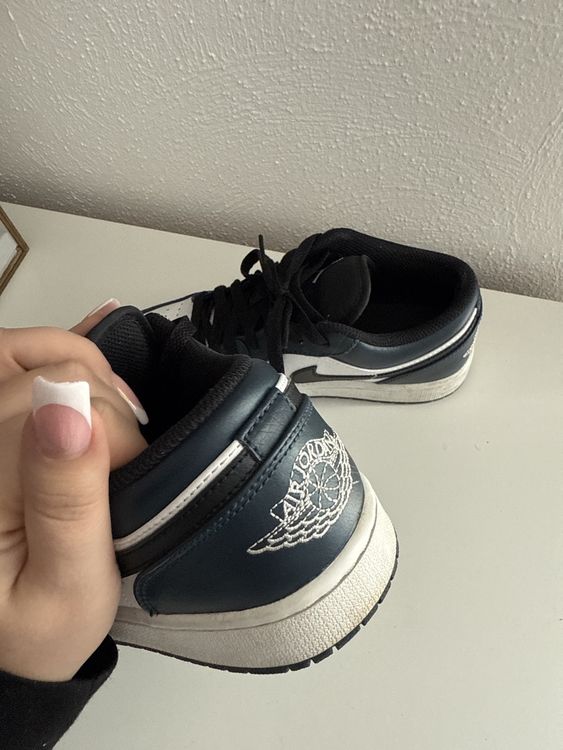 Jordan Chaussures hommes: Nike Air Jordan 1 Mid, Gr. 40.5 – D'occasion à Oftringen par arbesae 1