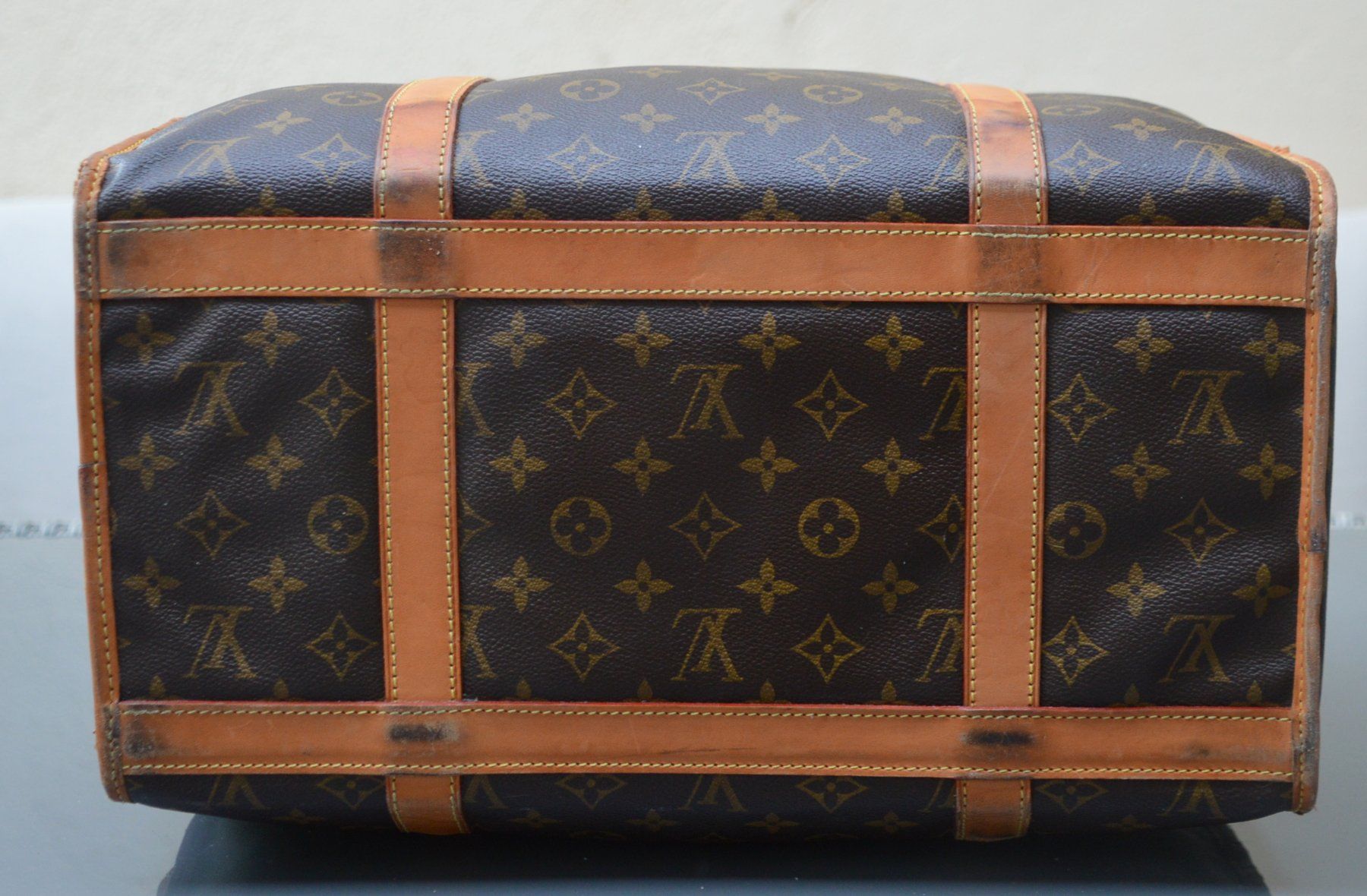 Cucce & Letti: Louis Vuitton Pet Bag 40 – Usato da Collonges venduto da Auganien 3
