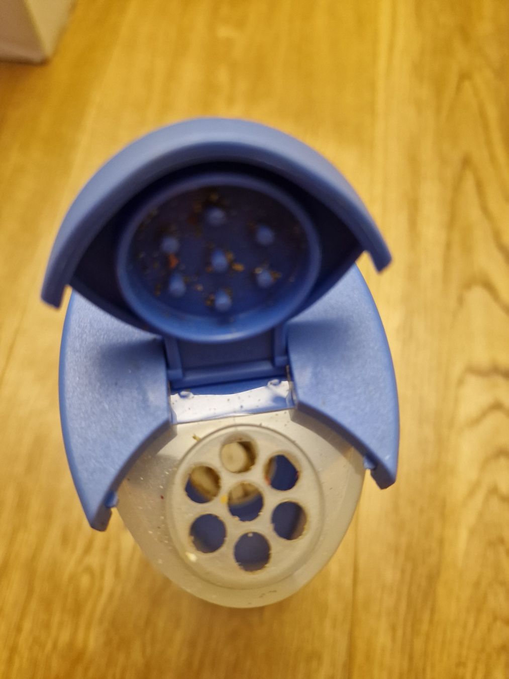 Tupperware Elettrodomestici da cucina: Tupperware Gewürzmühle blau – Usato da Oberburg venduto da Ladiva99 1