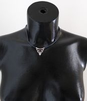 Neu, Modeschmuckkette