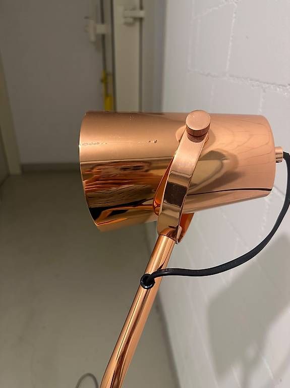 Lampade: Stehlampe – Usato da Oberentfelden venduto da painting4 2