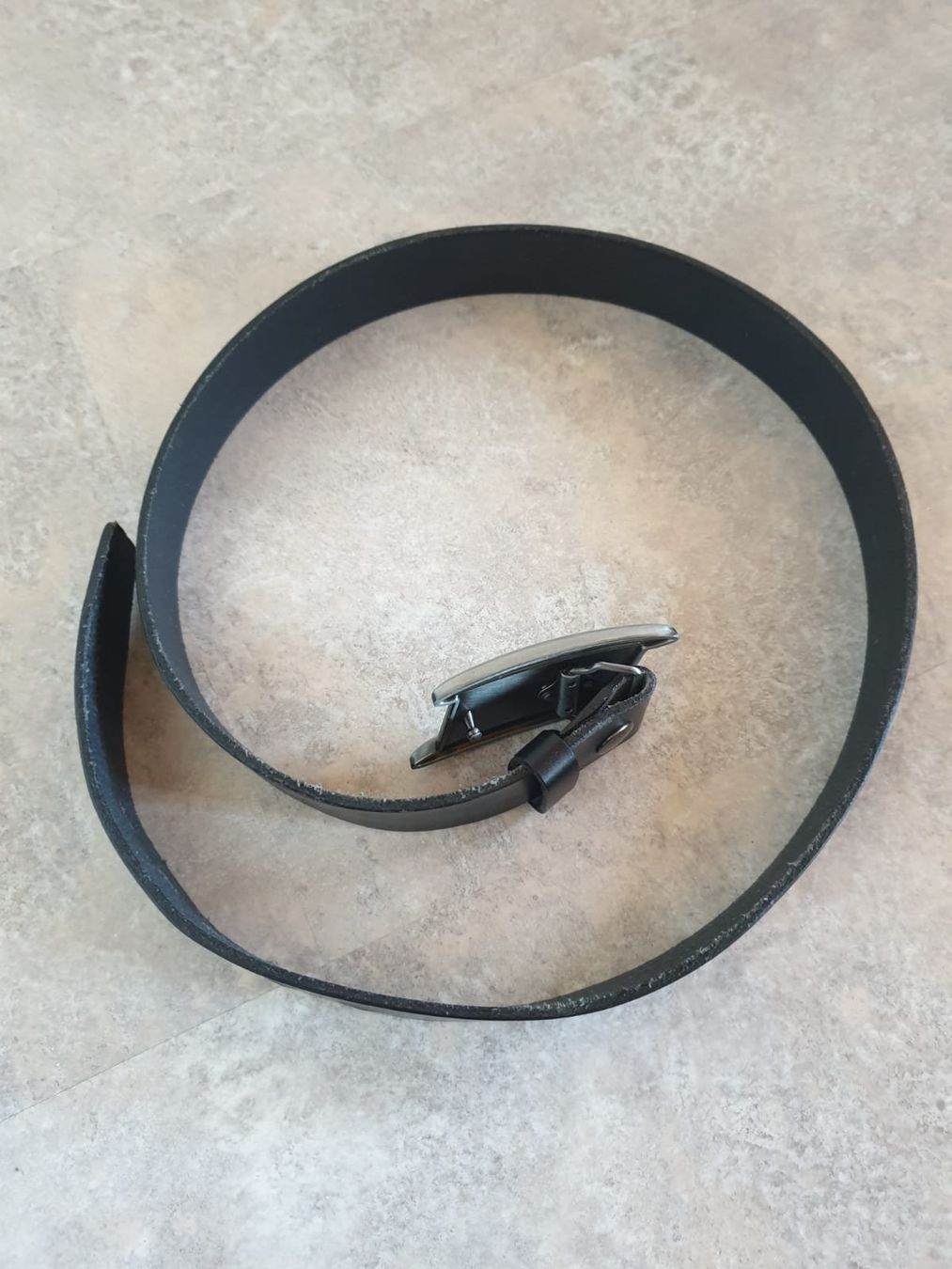 Cinture: Triumph Ledergurt schwarz 110 cm – Nuovo (secondo la descrizione) da Schliern b. Köniz venduto da squ_8c5j
