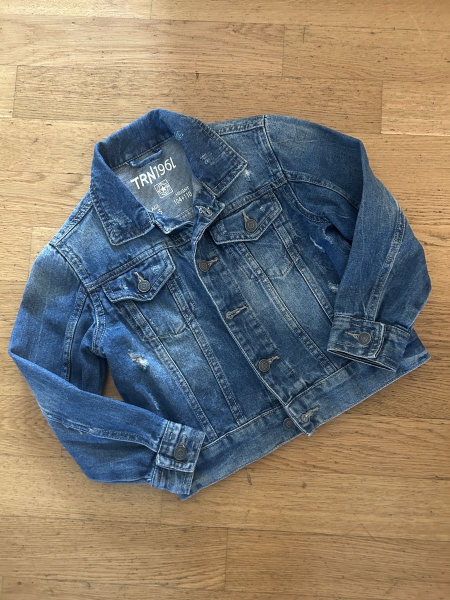 Jacken & Mäntel: Schöne Jeansjacke Gr. 104/110 – Gebraucht aus richterswil von lunamarie001