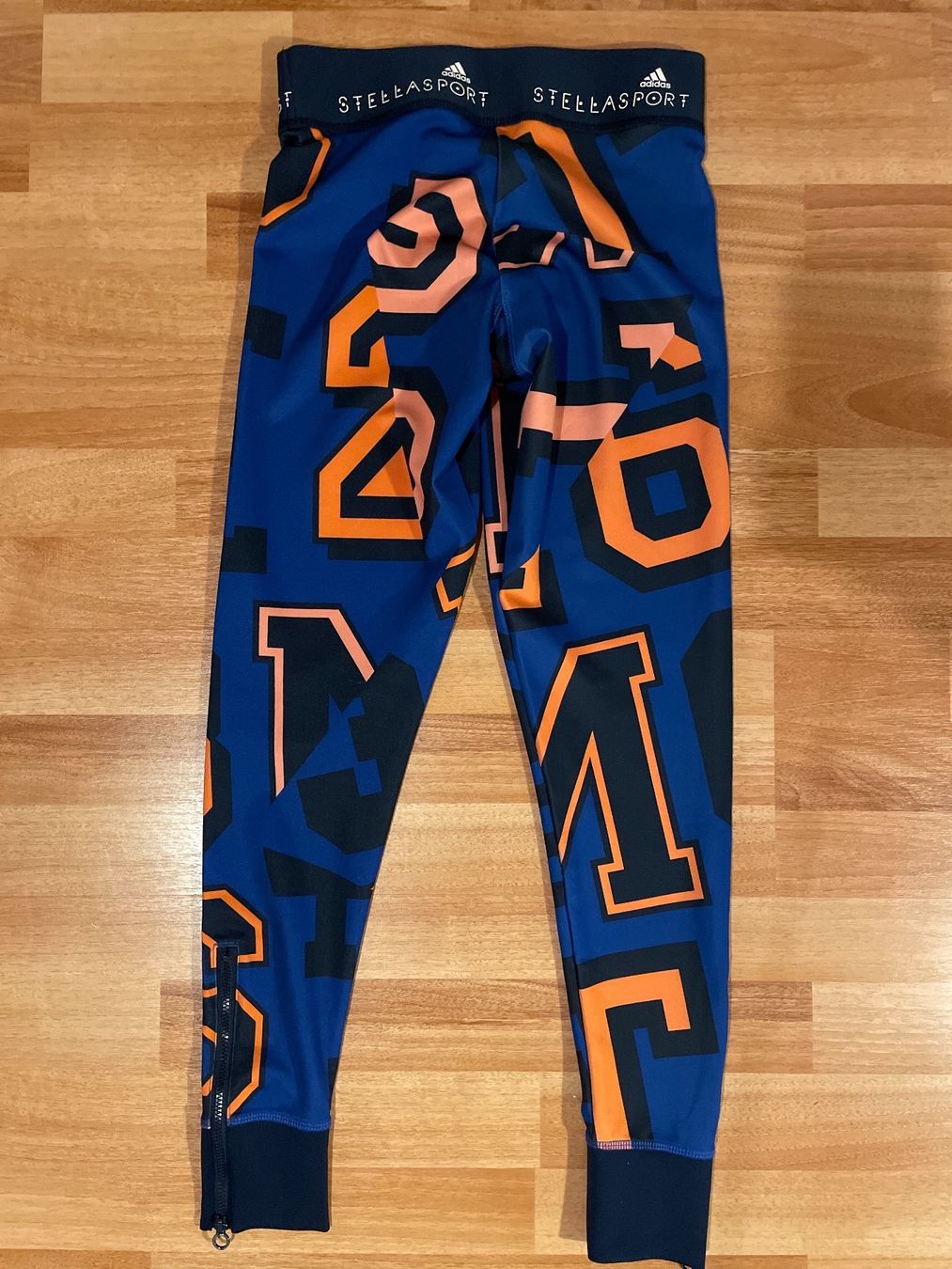 Adidas Leggings: Sporthose Gr.XS tights Adidas – Gebraucht aus St. Gallen von mai_zpt7 2